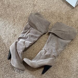 Stylish Tan Knee-High Women's Boots